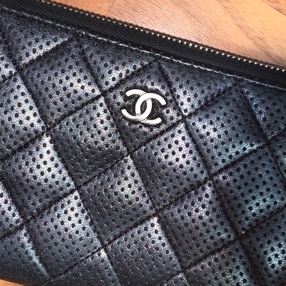Authentic Chanel Metallic Perforated Quilted Zippy Wallet - Picture 2 of 16